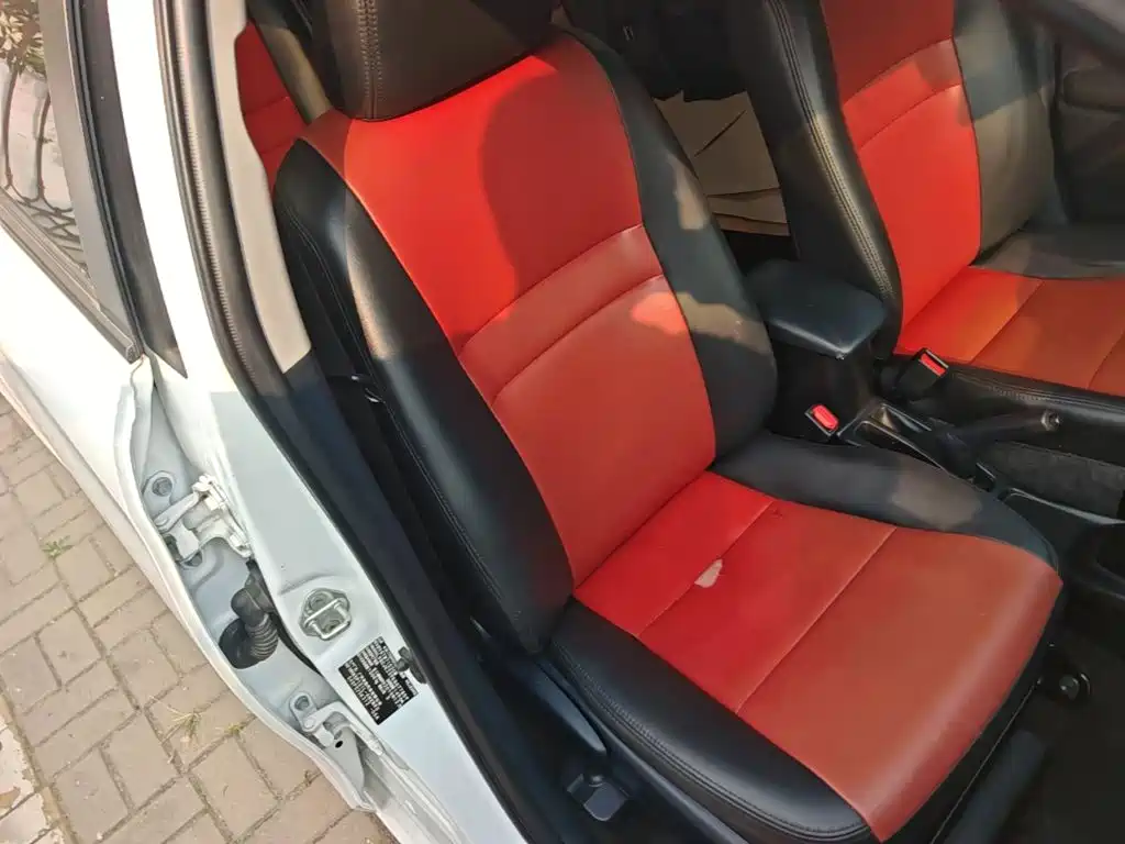Toyota Yaris L — миниатюра 25