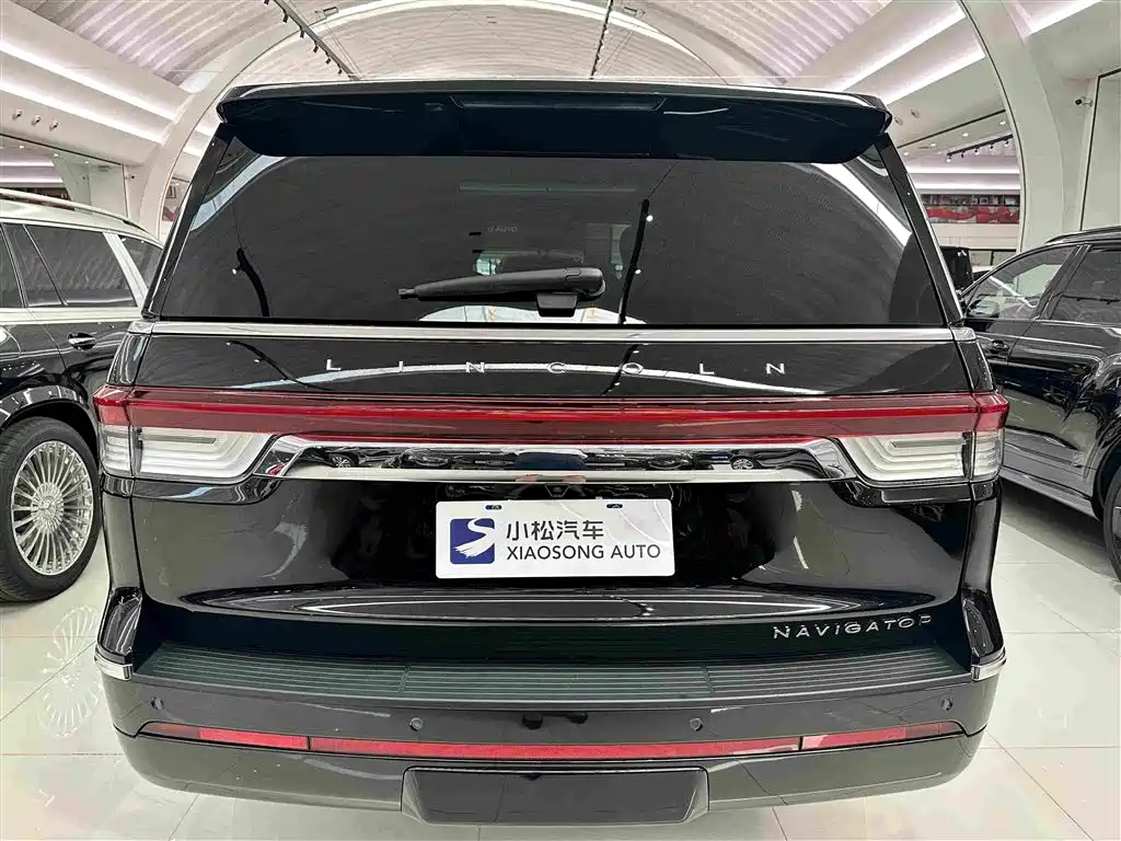 Lincoln Navigator — миниатюра 19