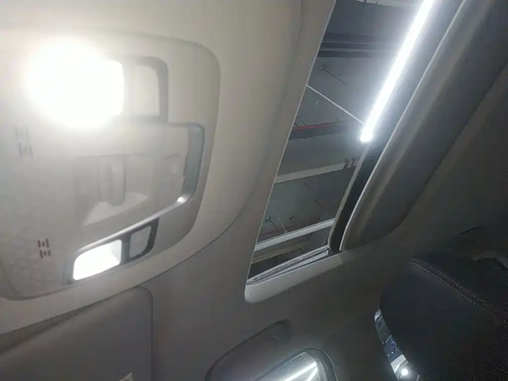 Geely Binyue — миниатюра 18