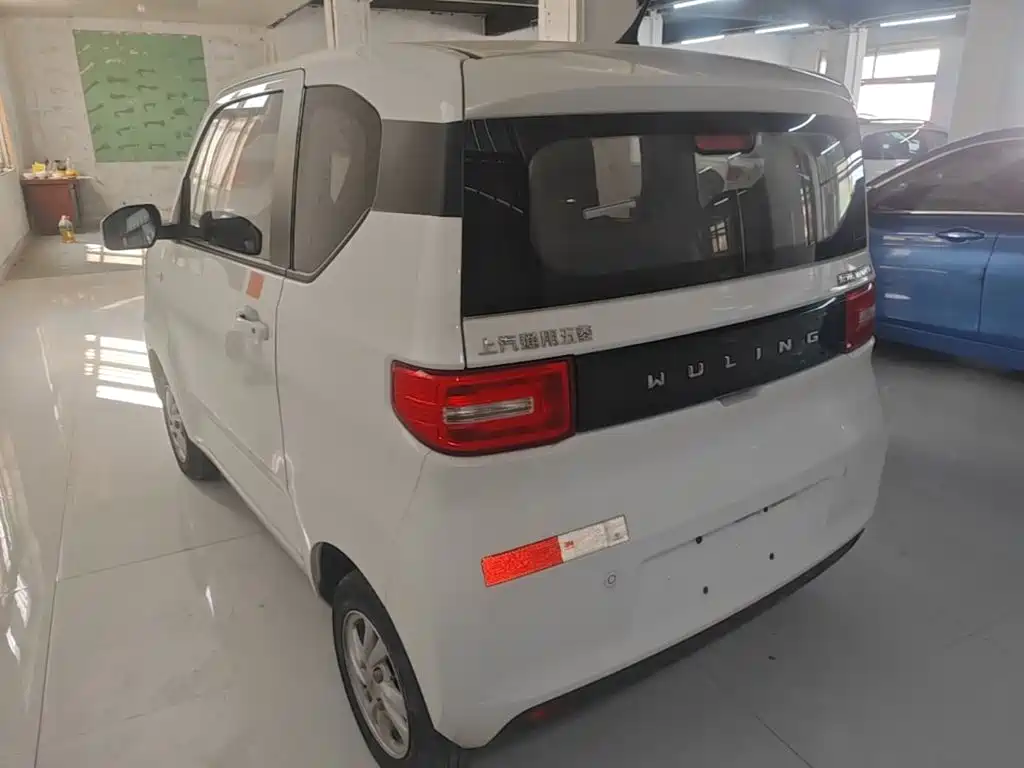 Wuling MINIEV — миниатюра 5