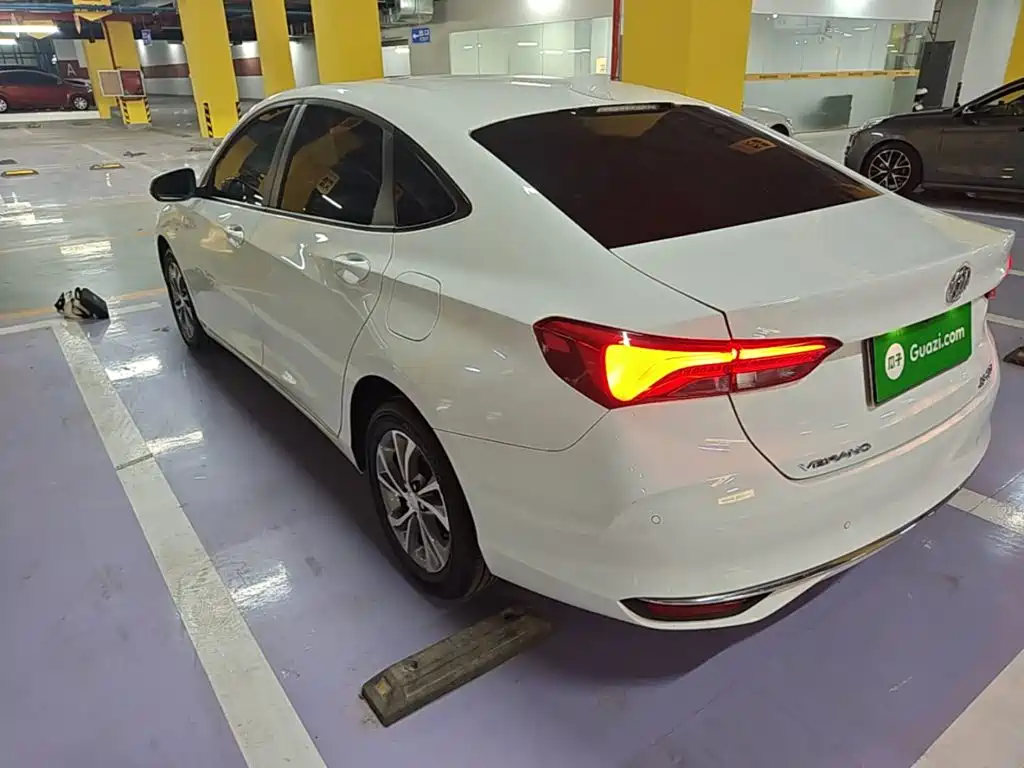 Buick Verano — миниатюра 5