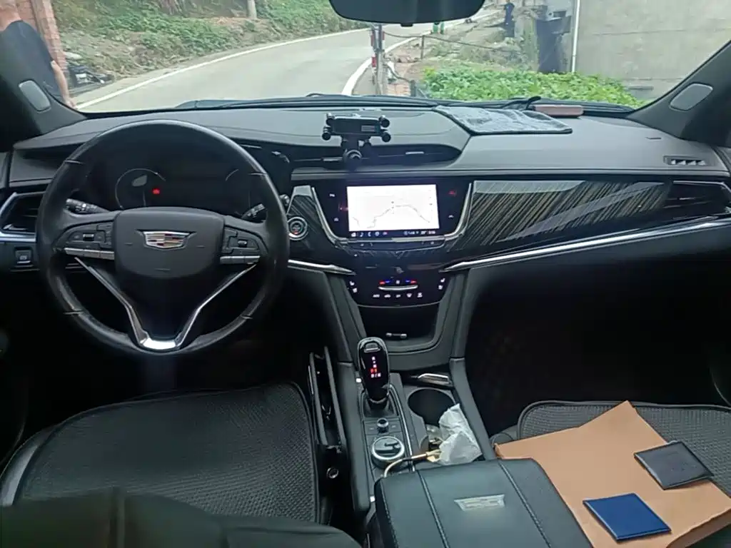 Cadillac XT6 — миниатюра 14