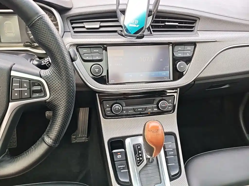 Geely Emgrand GS — миниатюра 13