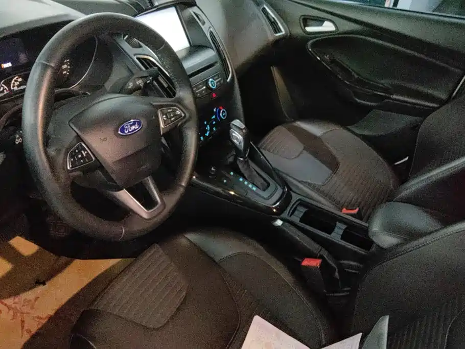 Ford Focus — миниатюра 12