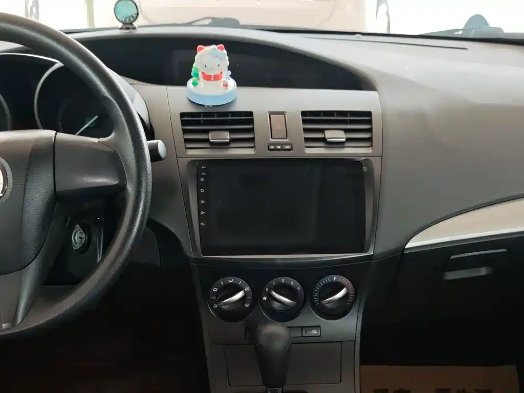 Mazda 3 Xingcheng — миниатюра 10