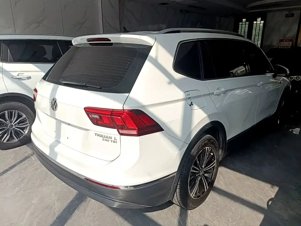 Volkswagen Tiguan L — миниатюра 7
