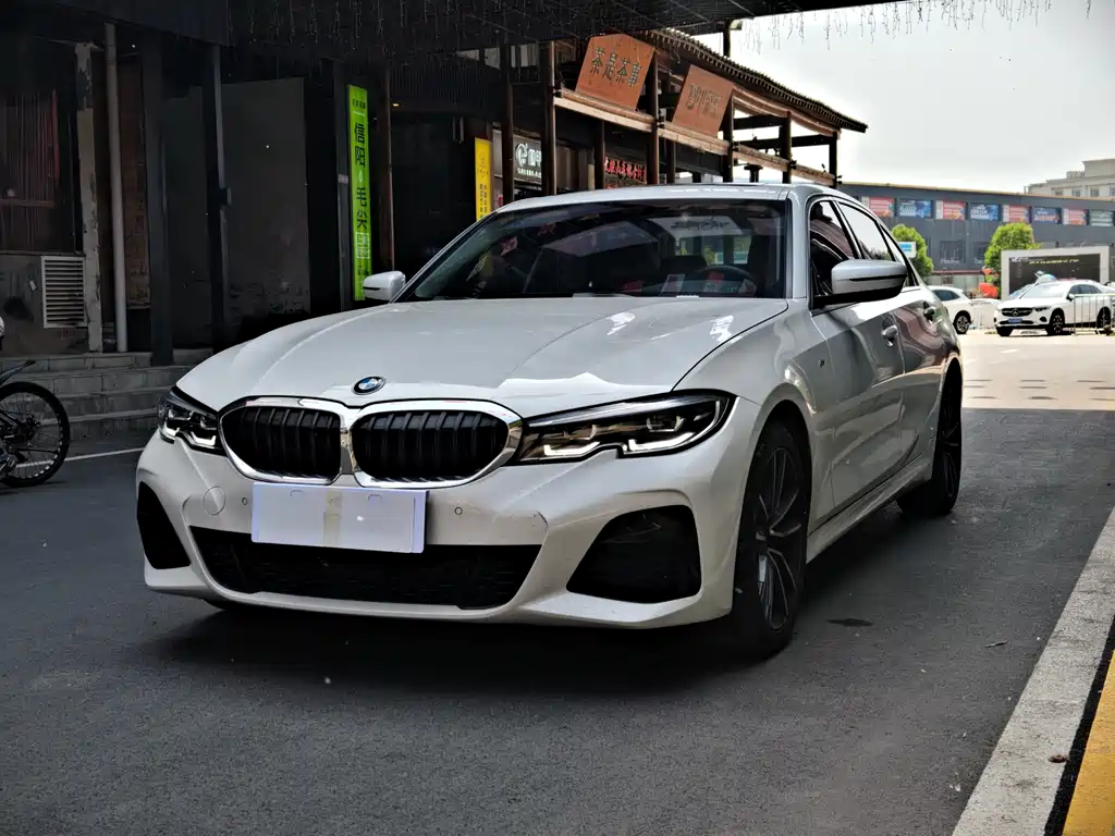 BMW 3 Series 2021