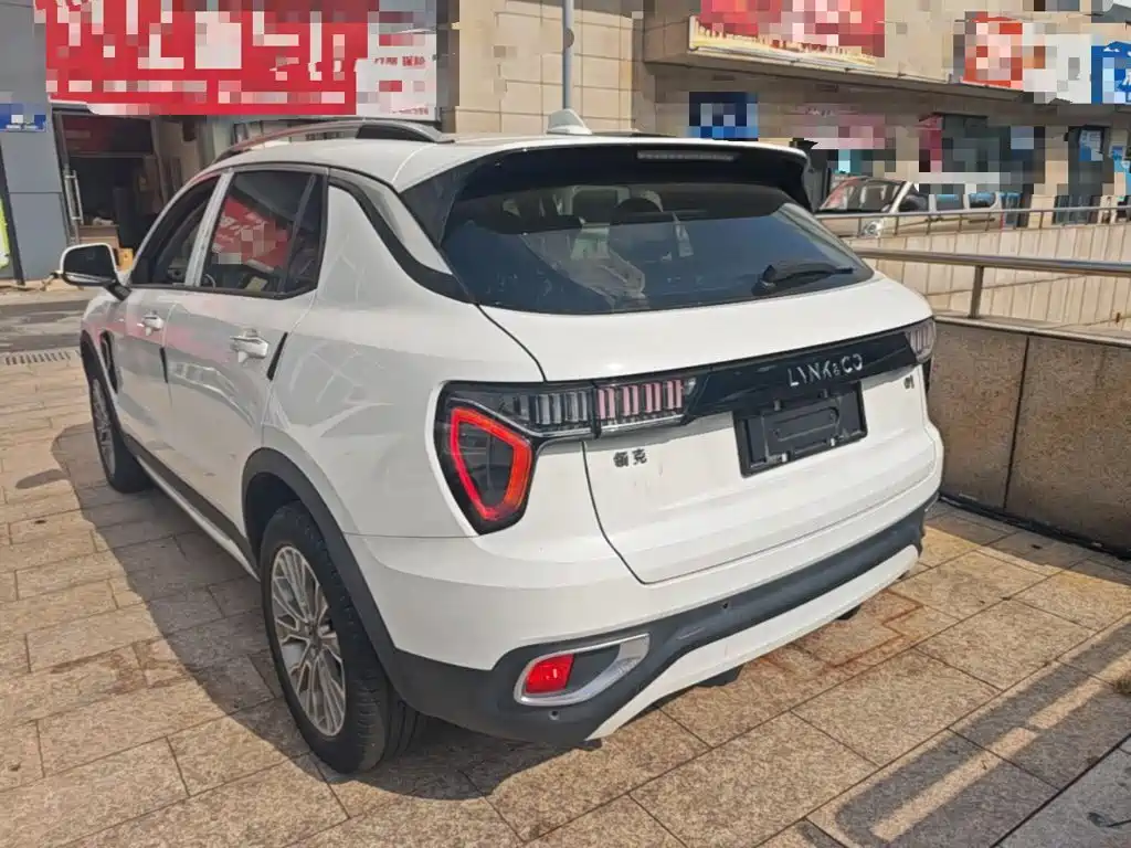 Lynk & Co 01 — миниатюра 5
