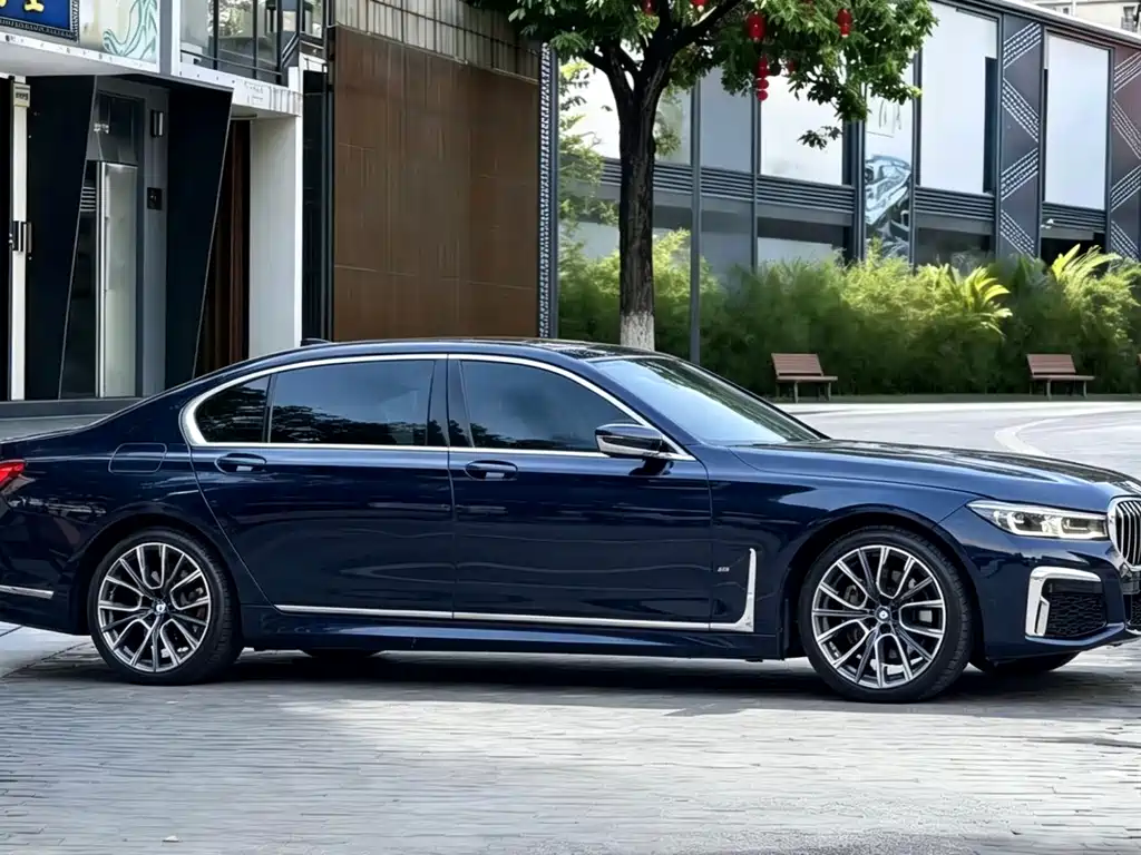 BMW 7 Series 7 2019 740Li Lead M Sport