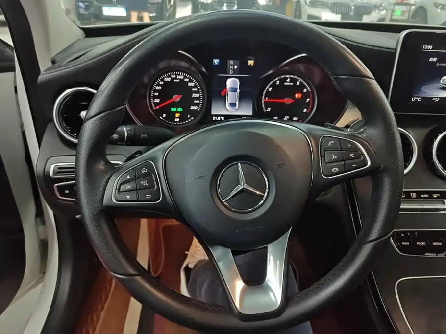 Mercedes-Benz C-Class — миниатюра 15