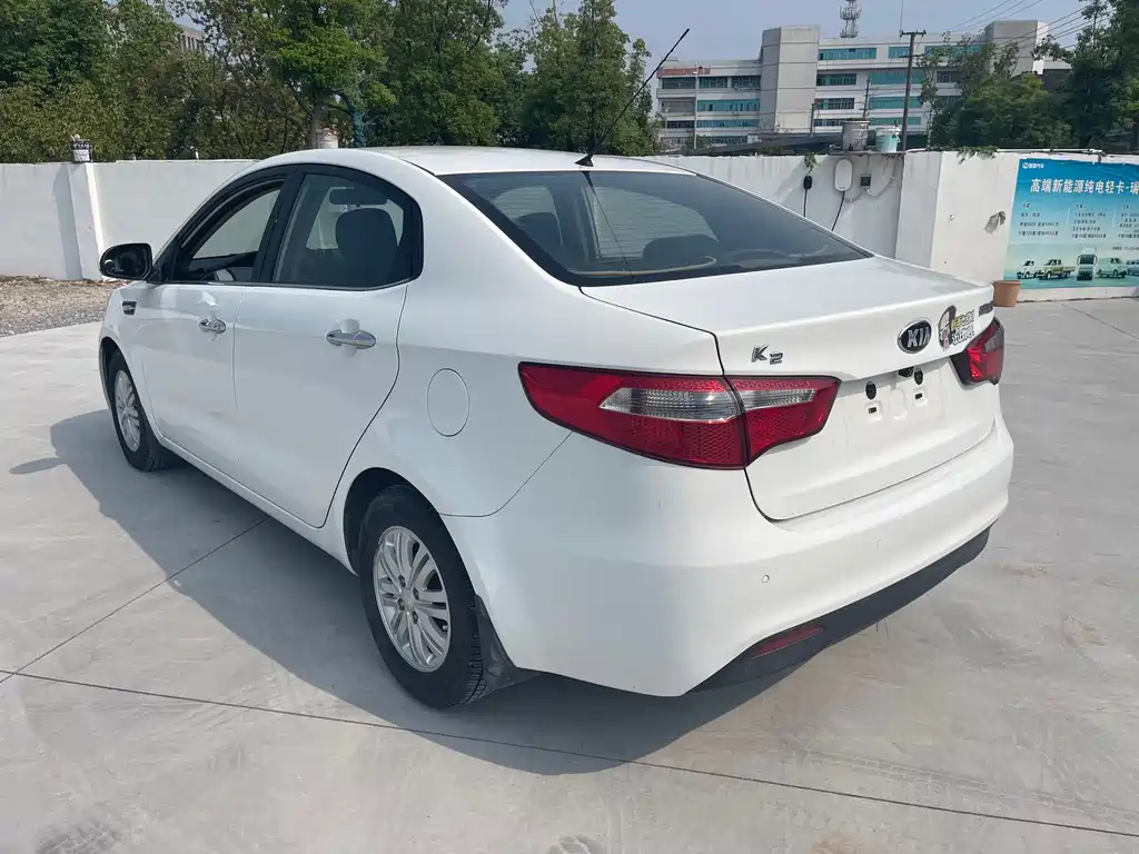 Kia K2 — миниатюра 7
