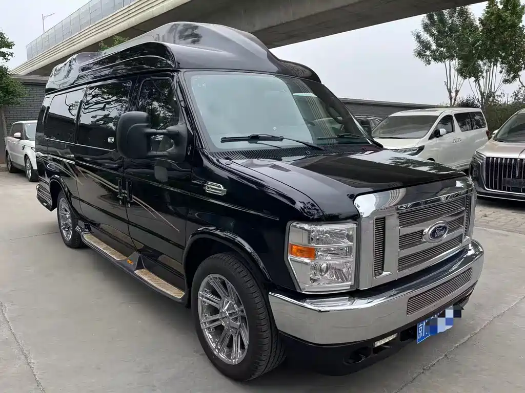 Ford E350 2015