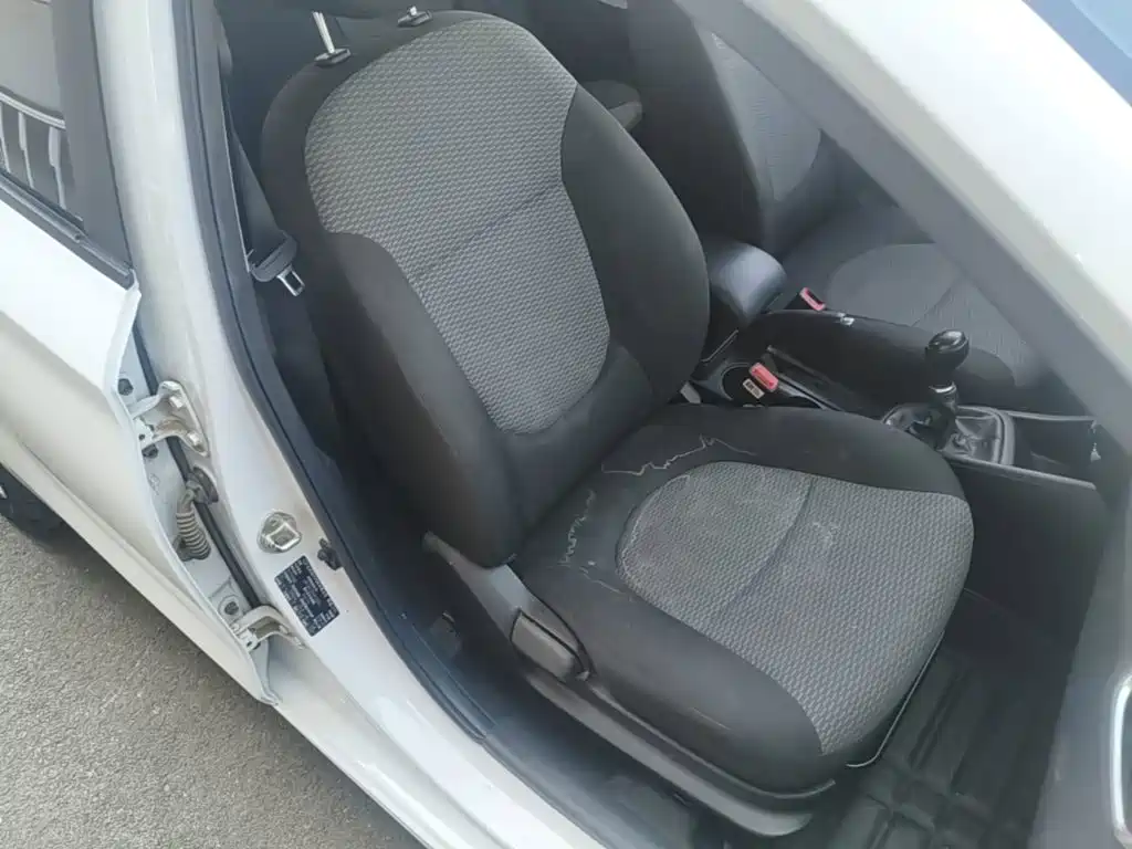 Hyundai Verna — миниатюра 25