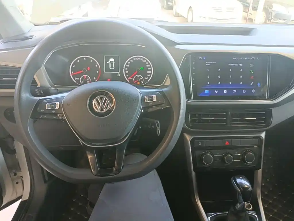 Volkswagen T-Cross — миниатюра 10