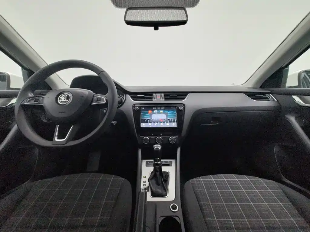 Skoda Octavia — миниатюра 5
