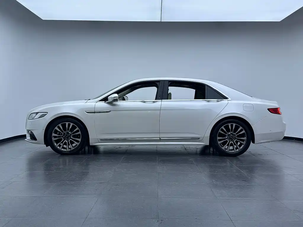 Lincoln Continental — миниатюра 4