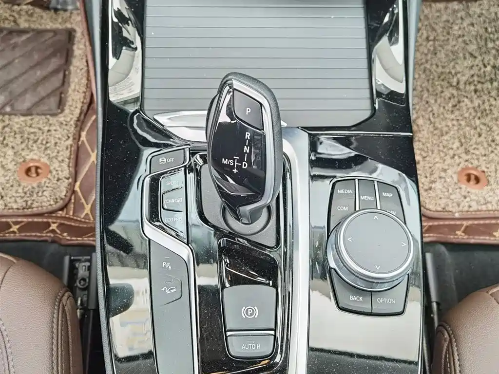 BMW X3 — миниатюра 12