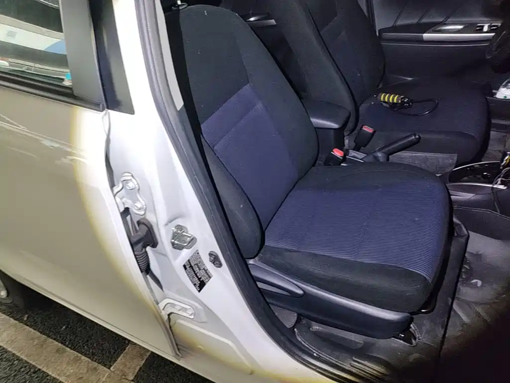 Toyota Yaris L — миниатюра 25