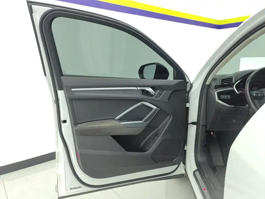 Audi Q3 Sportback — миниатюра 7