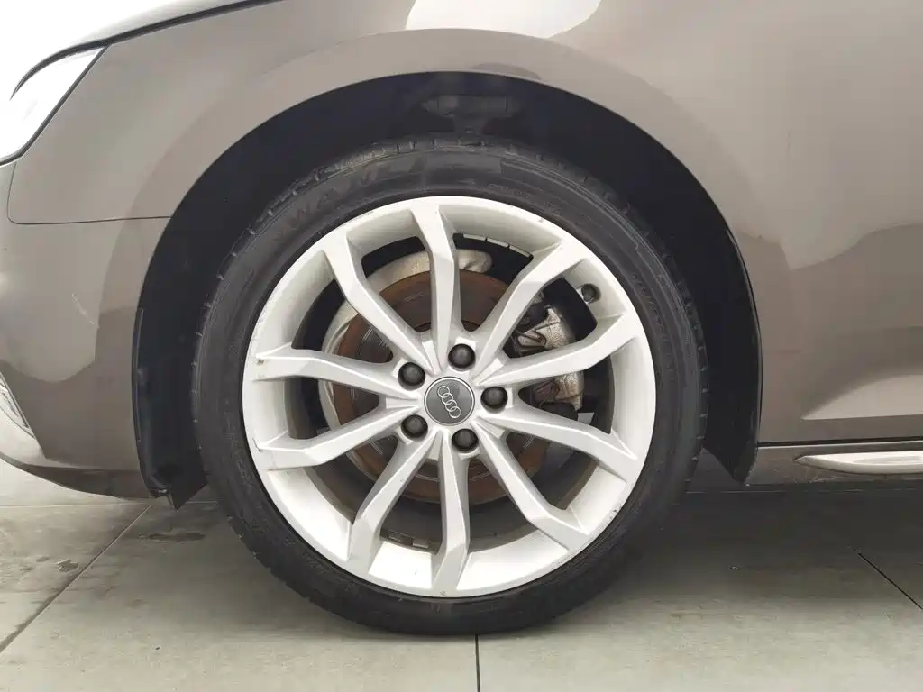 Audi A4L — миниатюра 17