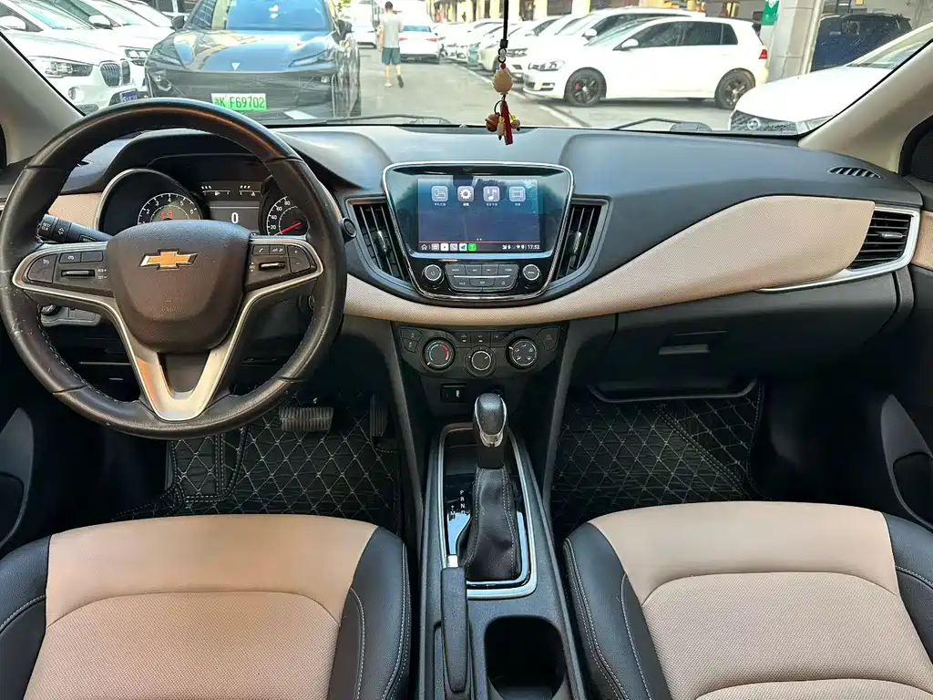Chevrolet Monza — миниатюра 6