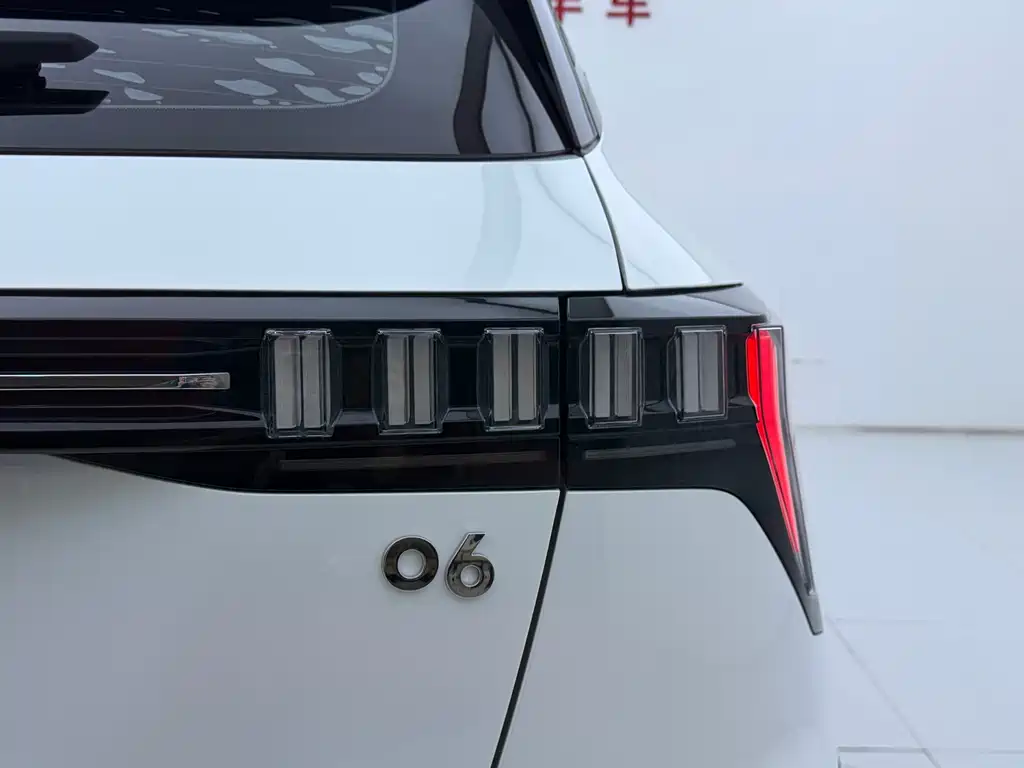 Lynk & Co 06 — миниатюра 19