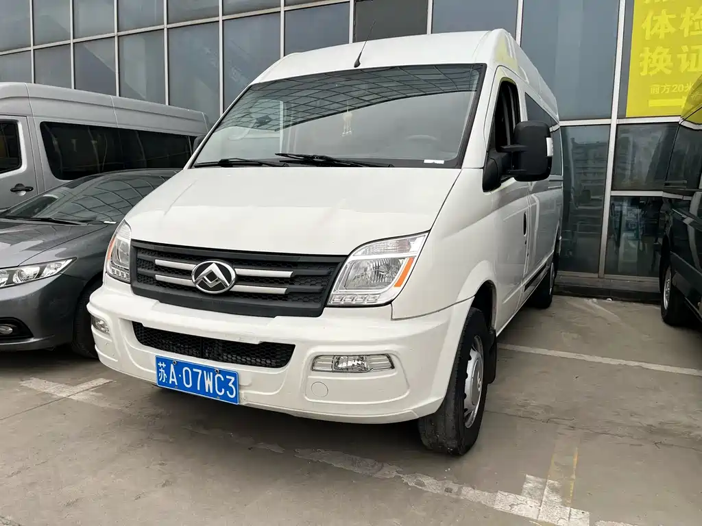 大通 V80 2022