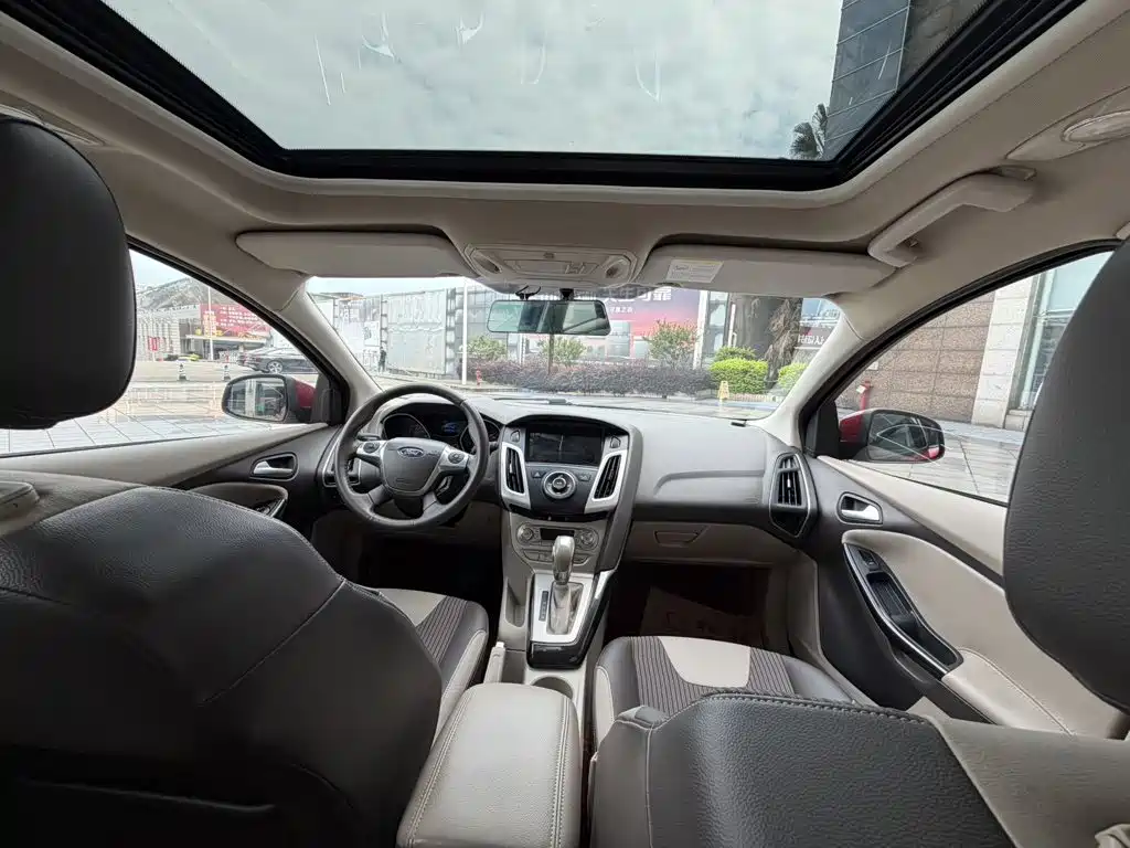 Ford Focus — миниатюра 6