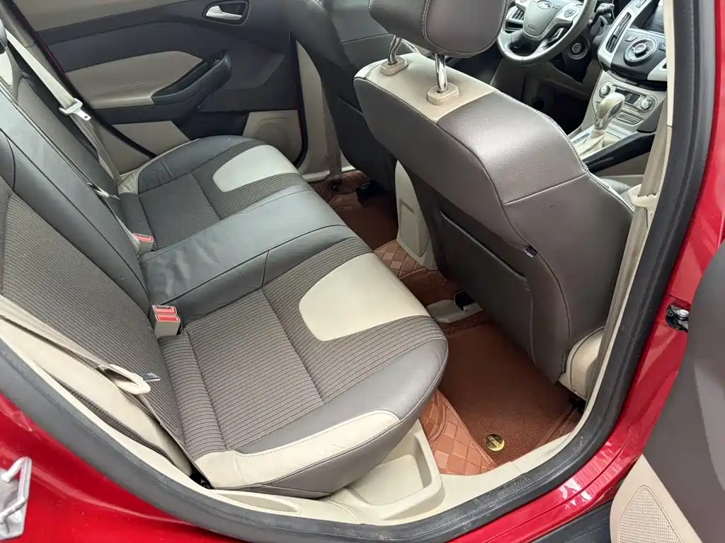 Ford Focus — миниатюра 5