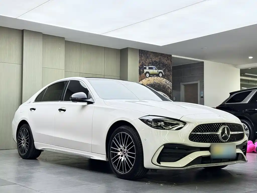 Mercedes-Benz C-Class — миниатюра 5