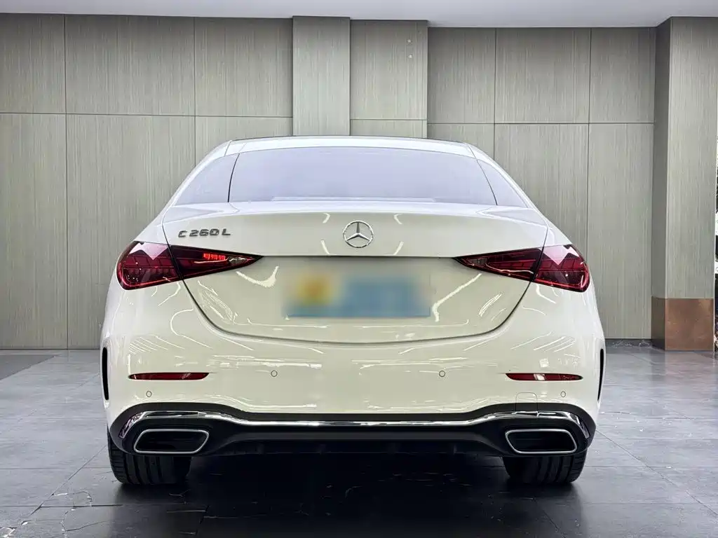 Mercedes-Benz C-Class — миниатюра 8