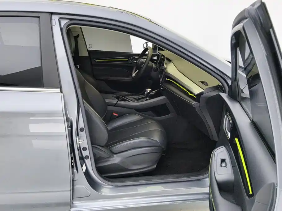 Roewe i5 — миниатюра 8