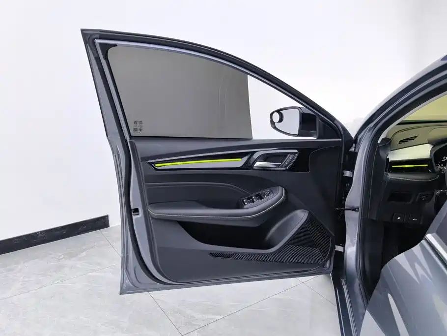 Roewe i5 — миниатюра 7