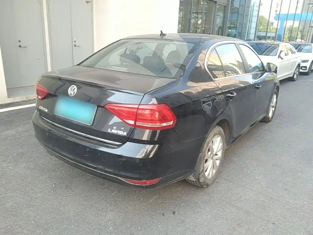Volkswagen Lavida — миниатюра 7