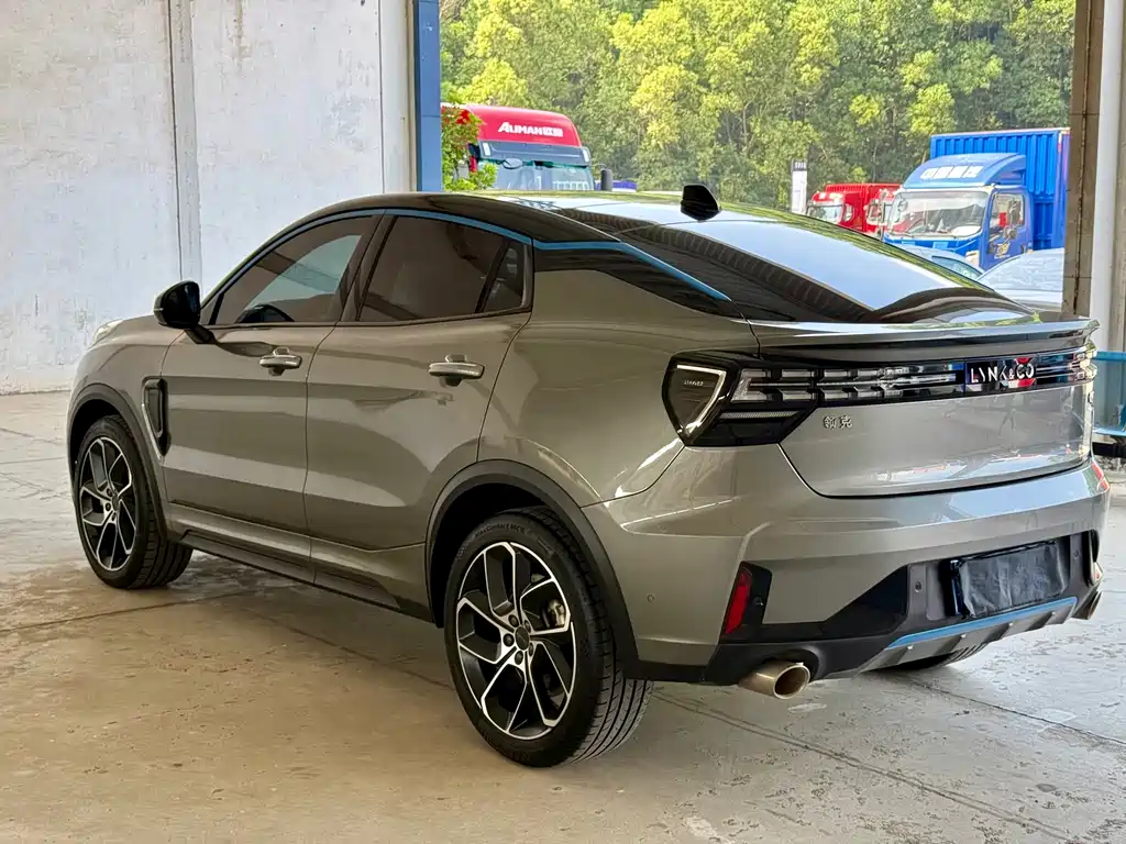 Lynk & Co 05 — миниатюра 6