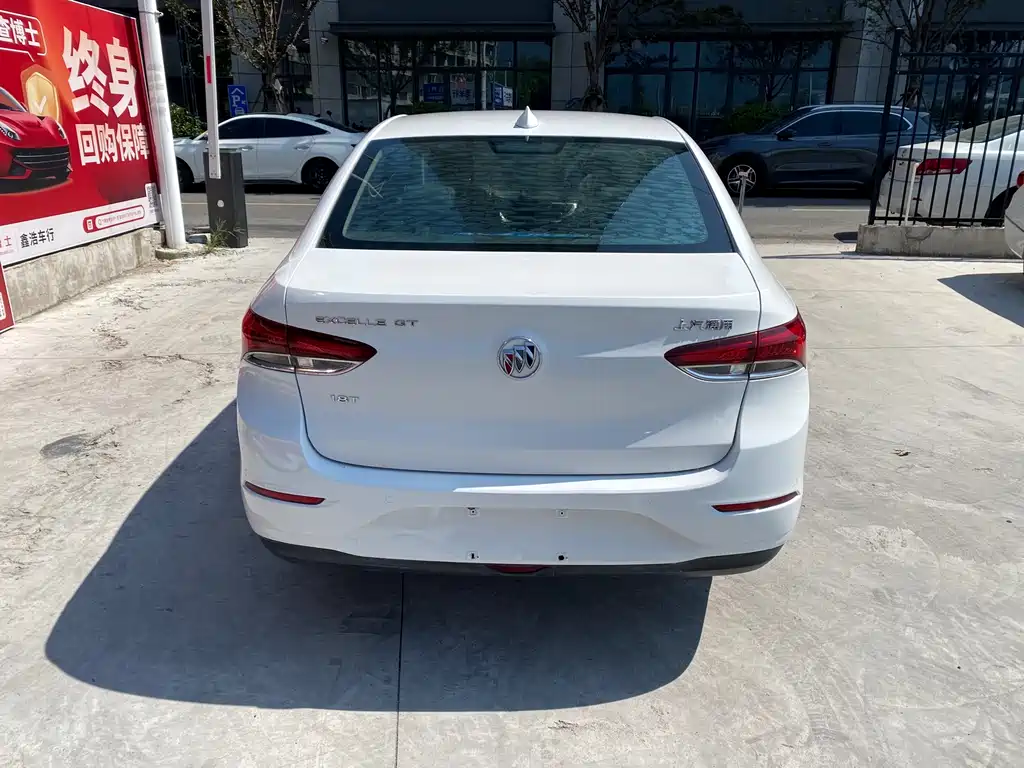 Buick Excelle — миниатюра 6
