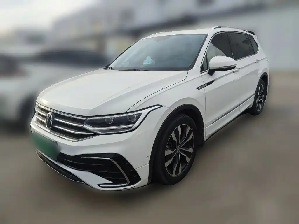 Volkswagen Tiguan L — миниатюра 2
