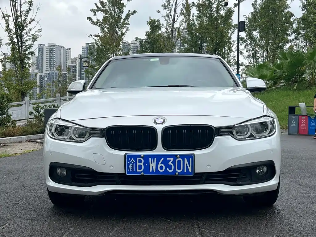 BMW  3 SERIES