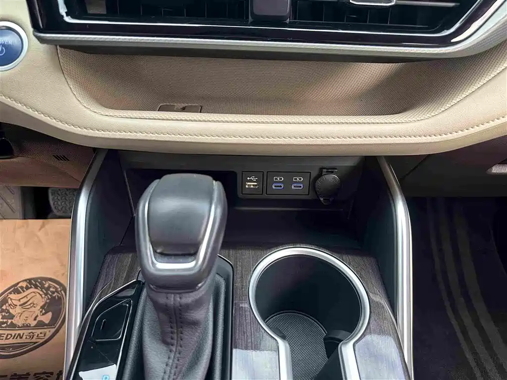Toyota Highlander — миниатюра 14