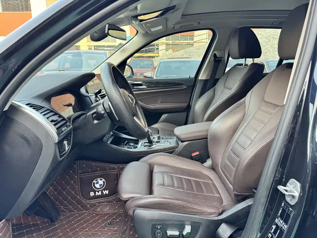 BMW X3 — миниатюра 9