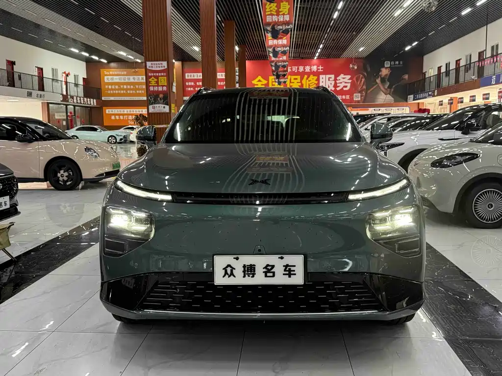 XPeng G9 — миниатюра 2