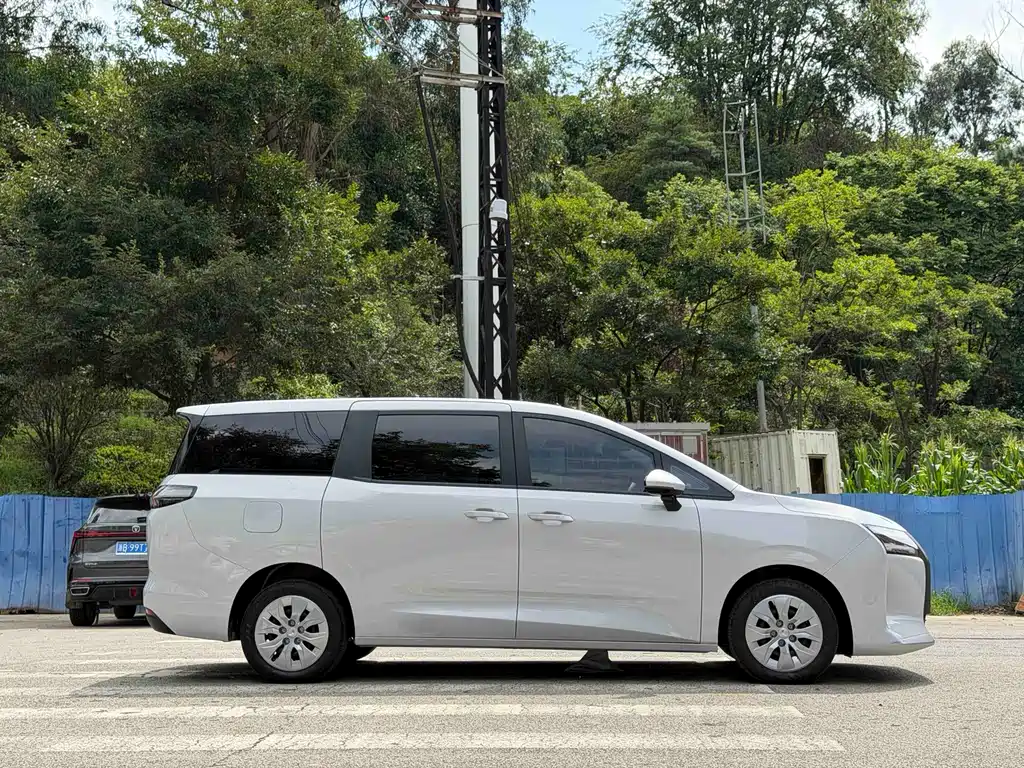 Wuling 星光730 — миниатюра 4