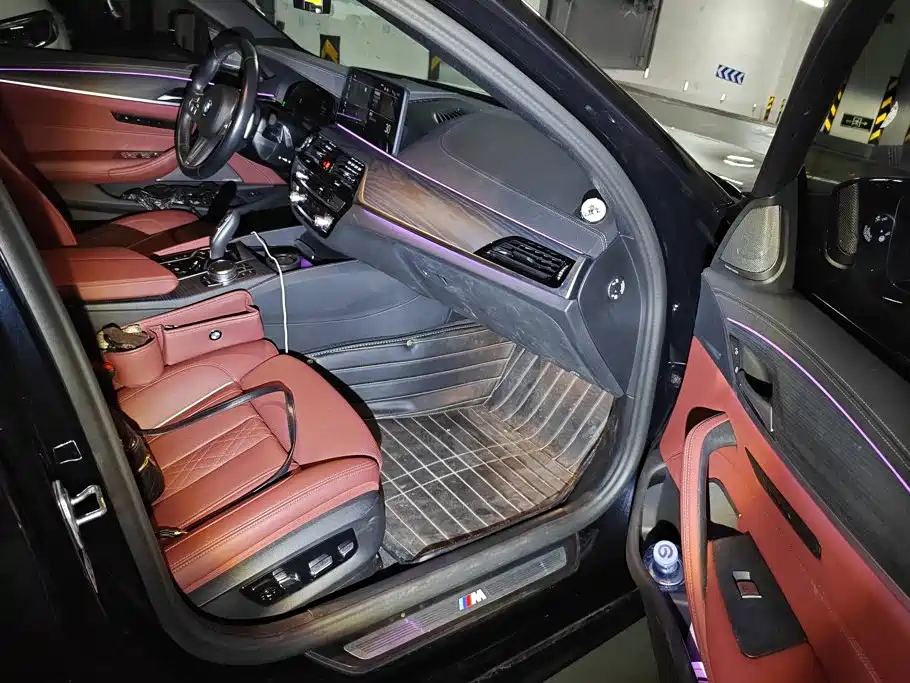 BMW 5 Series — миниатюра 8