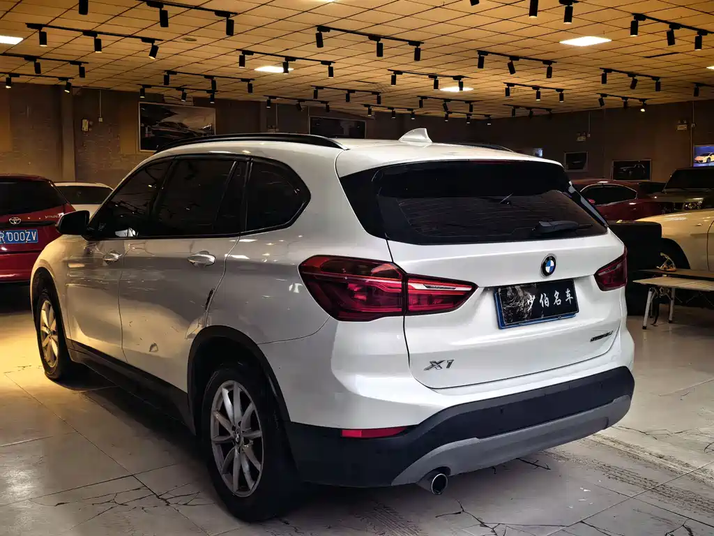 BMW X1 — миниатюра 7