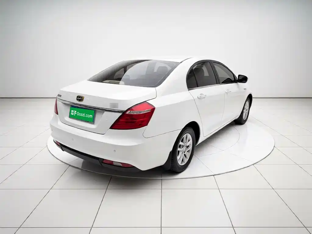 Geely Emgrand — миниатюра 6
