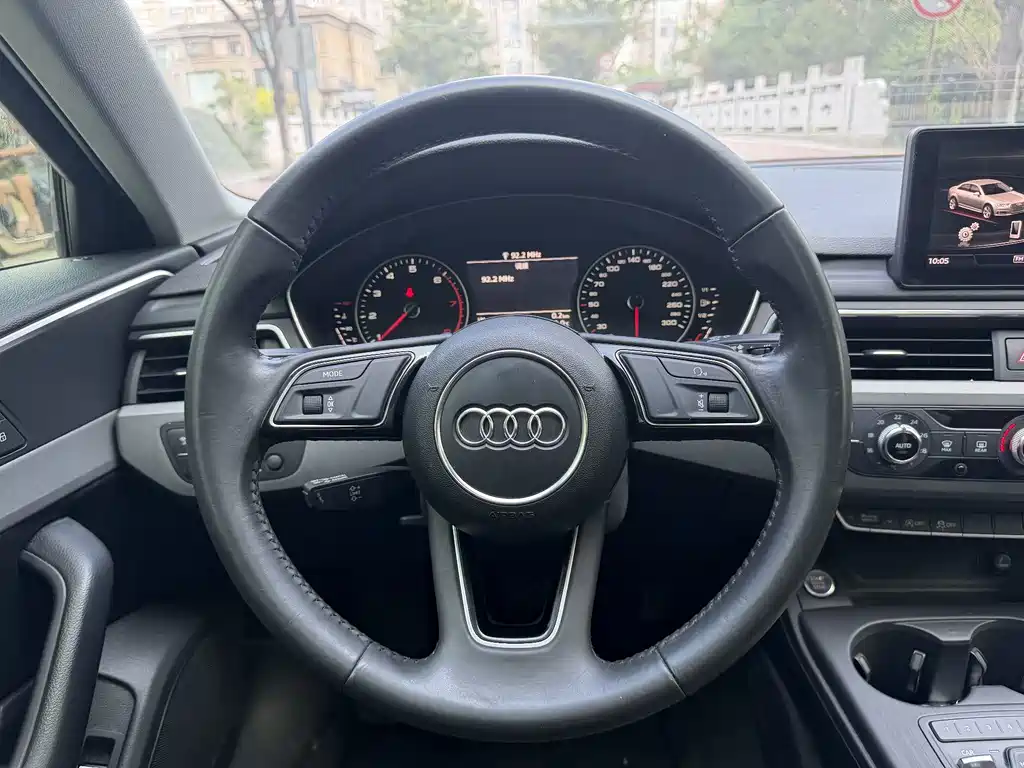 Audi A4L — миниатюра 12