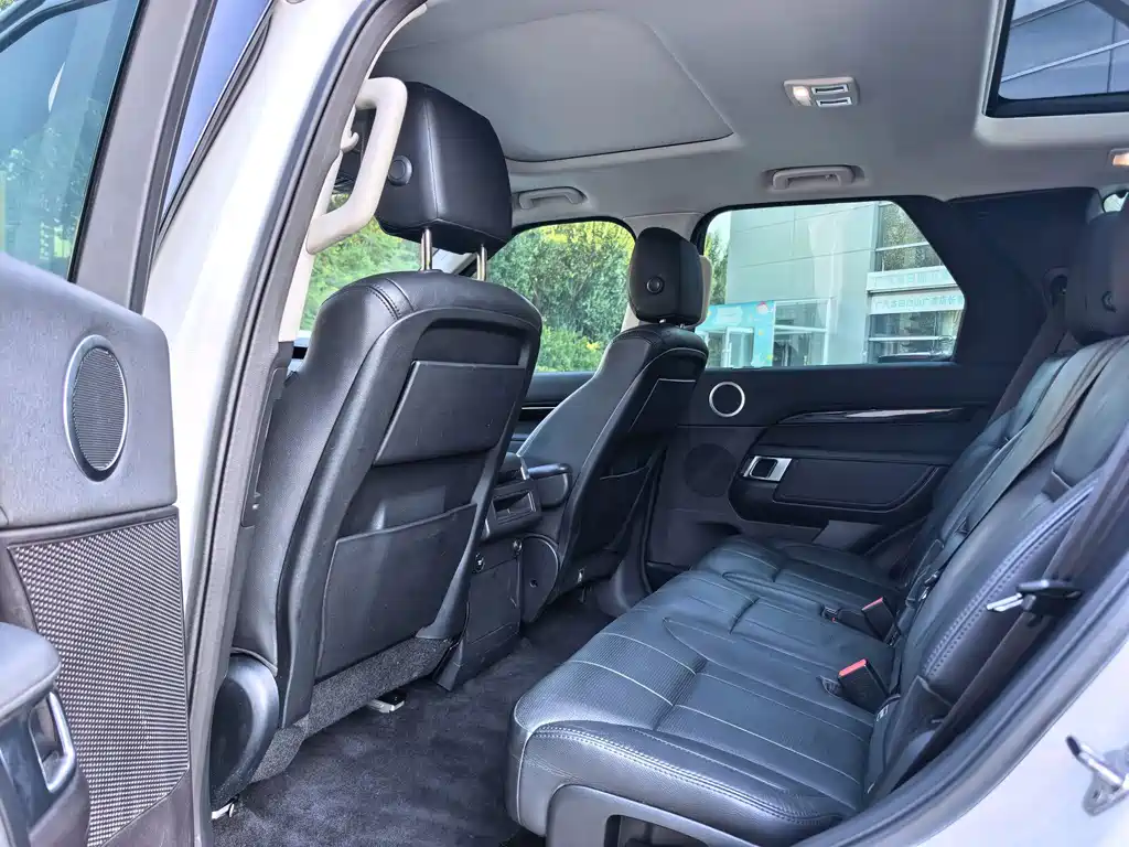 Land Rover Discovery — миниатюра 7