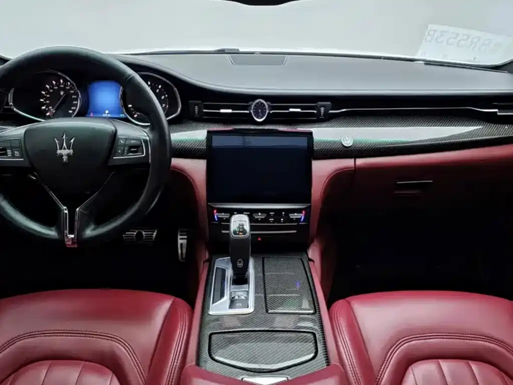 Maserati Quattroporte — миниатюра 3