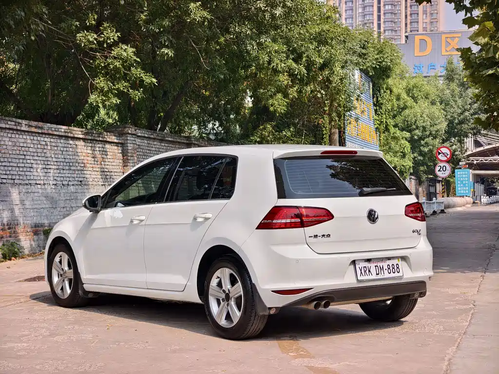 Volkswagen Golf — миниатюра 6