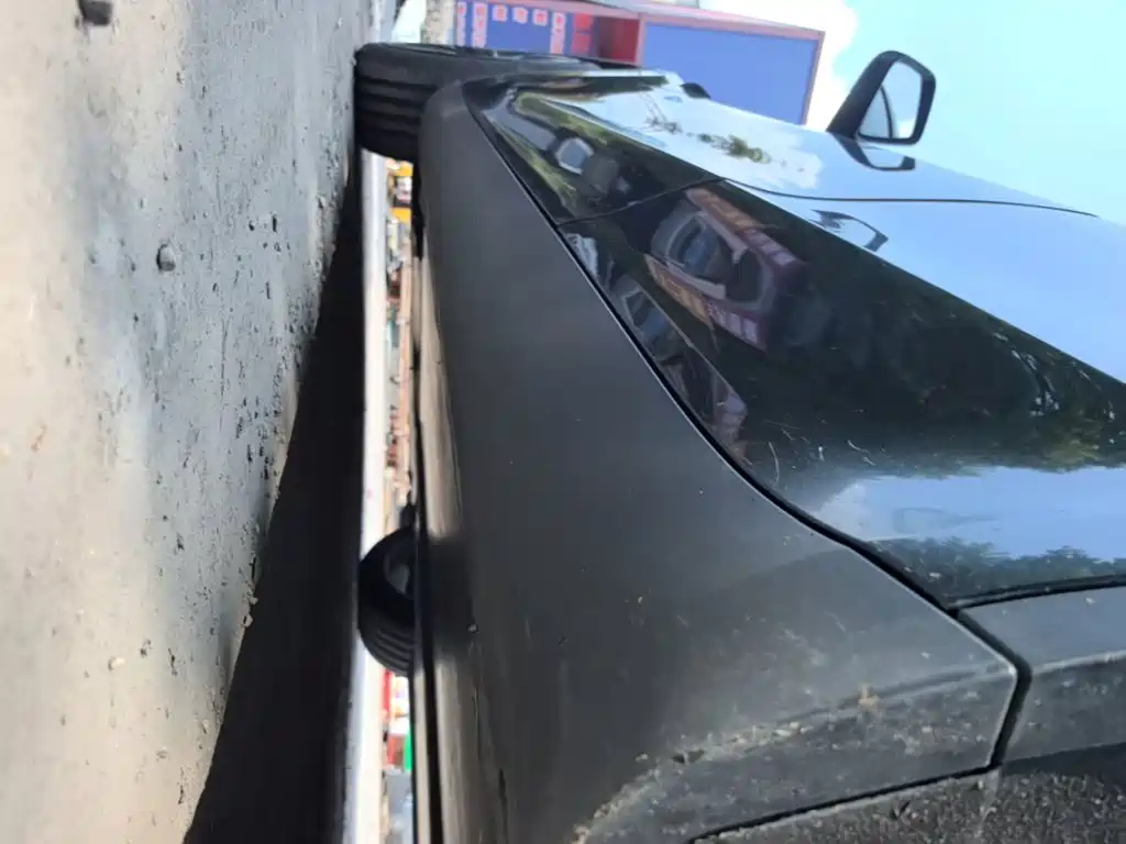 Tesla Model Y — миниатюра 22